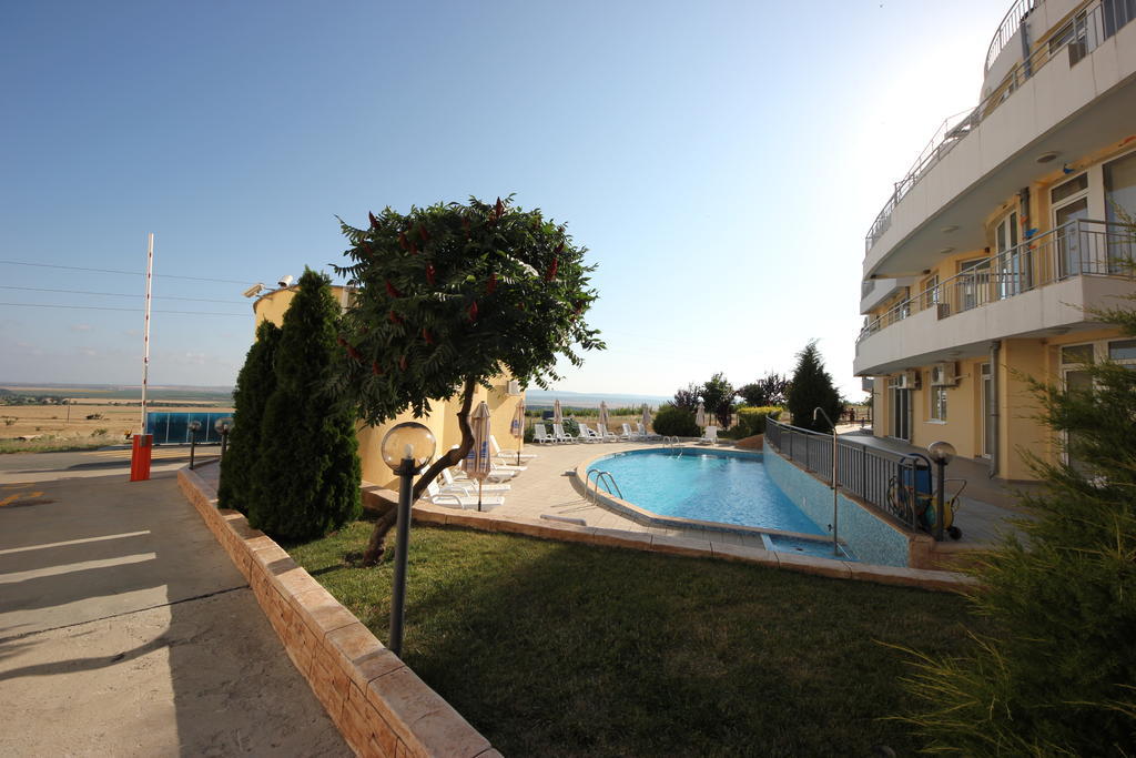 Menada Sunset Kosharitsa Apartments Extérieur photo